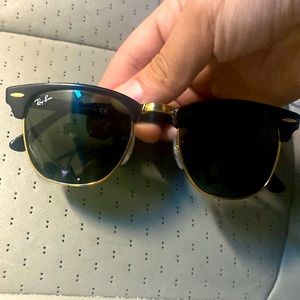Semi- used ray ban sunglasses (non- polarized)
